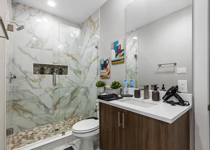 The Coral 2bd Townhouse 7st Walkable * Fort Worth