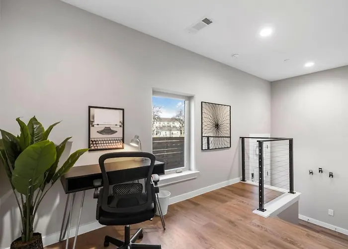 The Coral 2bd Townhouse 7st Walkable Casa de férias Fort Worth