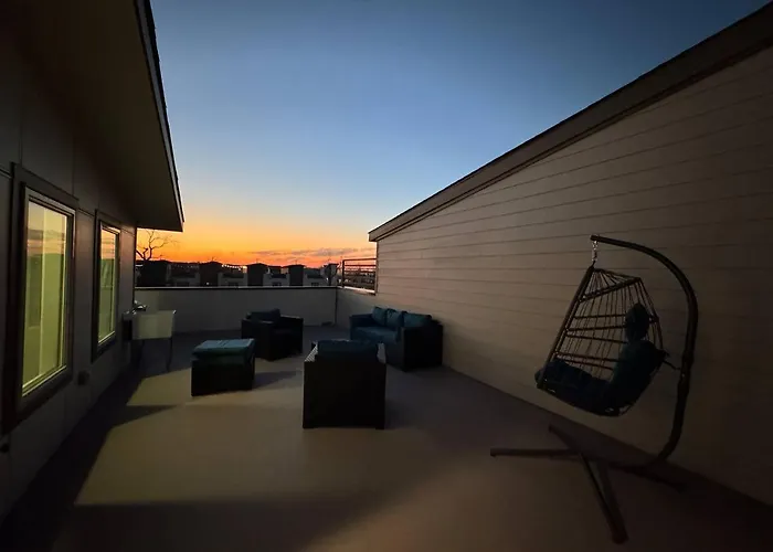 The Coral 2bd Townhouse 7st Walkable * Fort Worth
